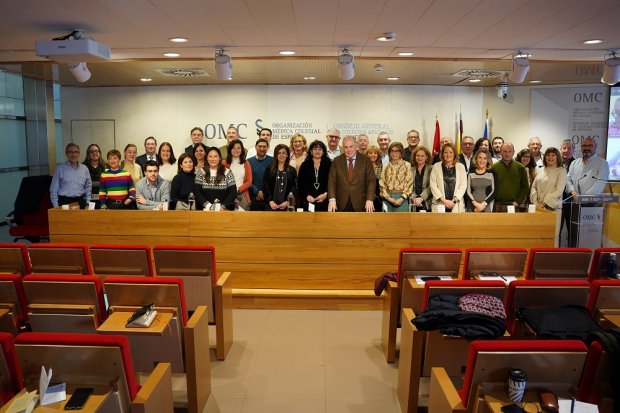 Implicaciones de la Ley de Eutanasia y demografía médica, temas centrales de la asamblea conjunta entre médicos de hospitales y rurales en el CGCOM